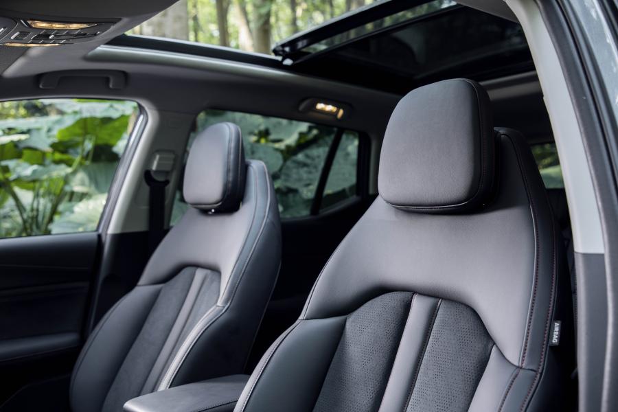 Интерьер Trumpchi GS4 2019 года  (фото 16 из 18)